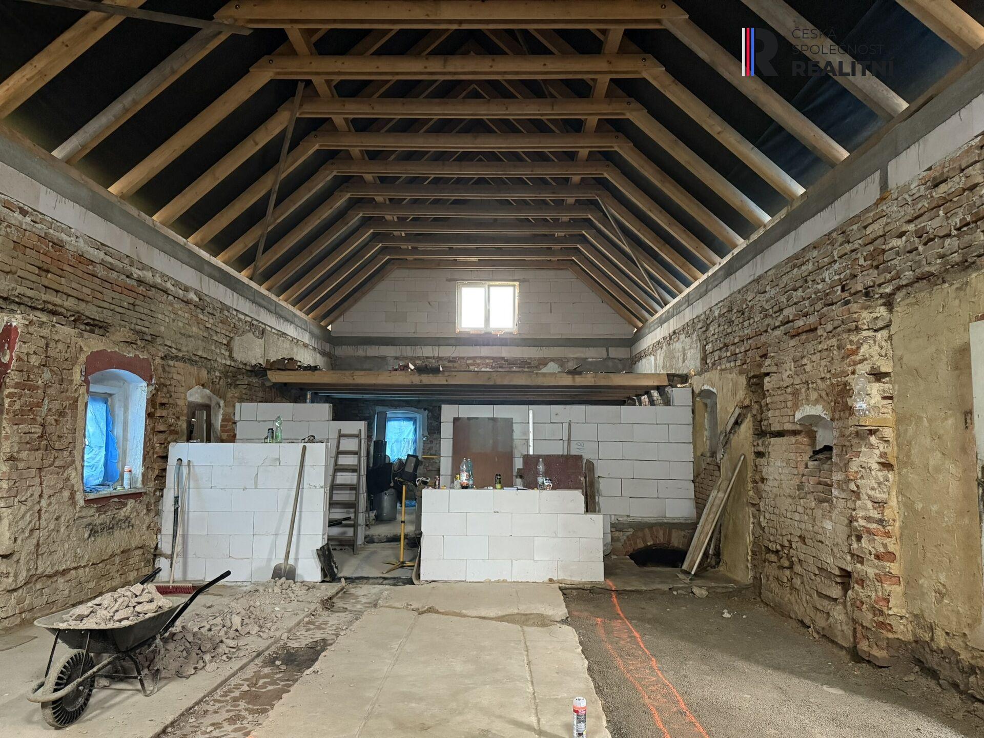 Prodej rodinného domu k rekonstrukci – Krajková 239 s možností využití dotace