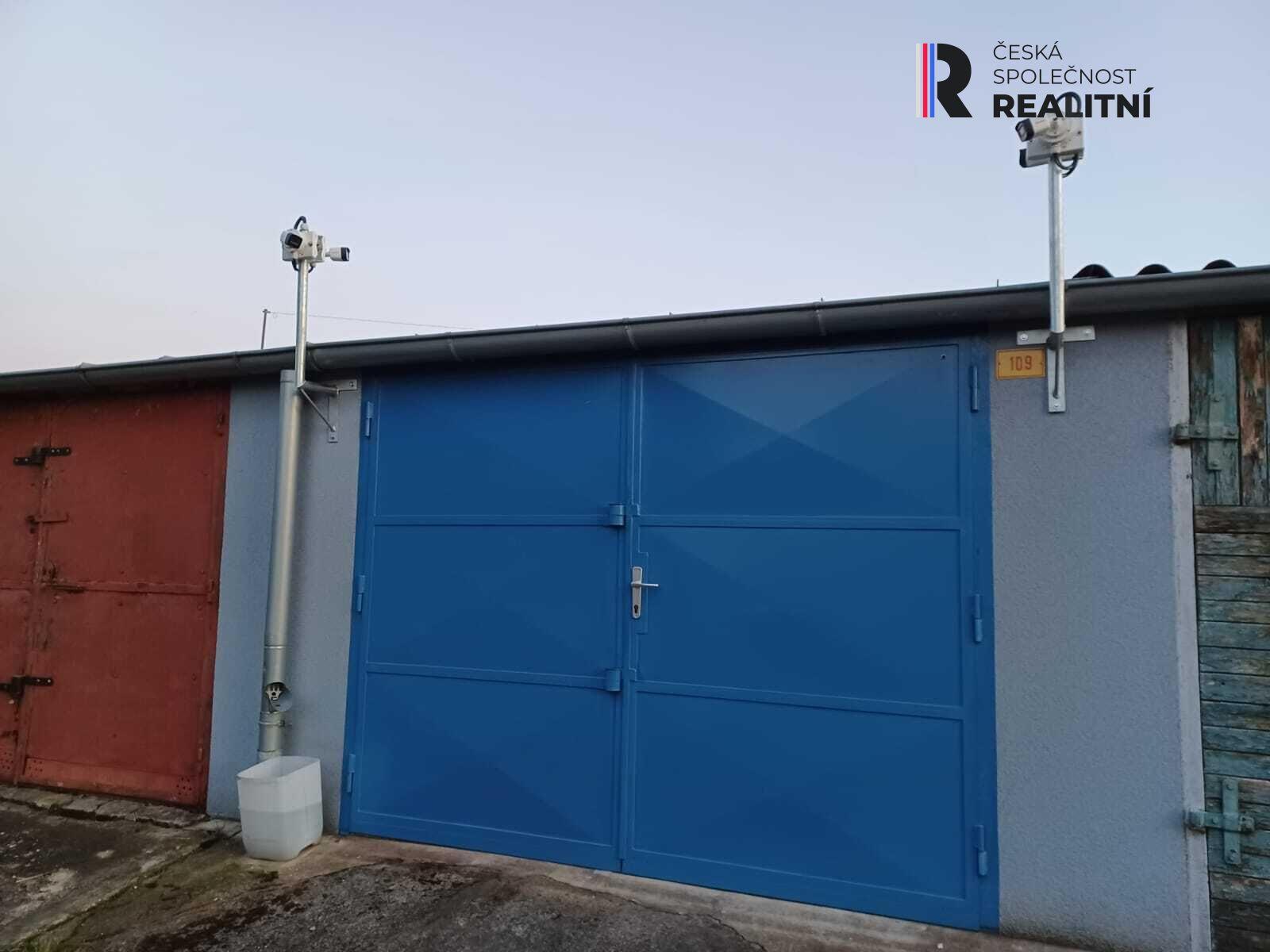 Prodej garáže v Tuhnicích s kamerovým systémem a solárními panely