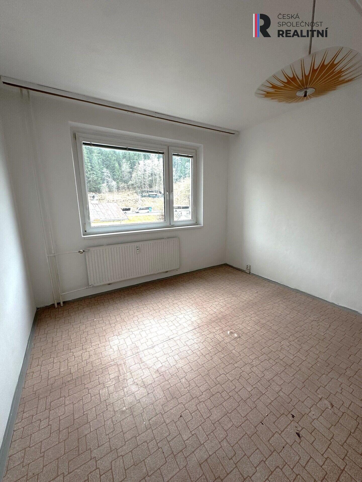 Pronájem BJ 1+3+lodžie v Kraslicích