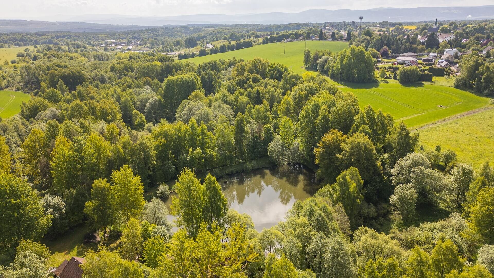 Pozemky 54 868 m², Krajková, Sokolov