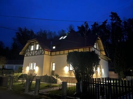 Prodej - hotel, 486 m²