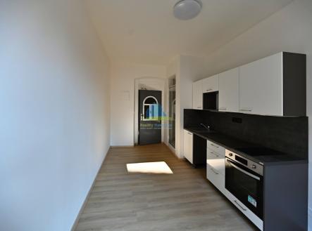 foto: 4 | Pronájem bytu, 1+kk, 18 m²