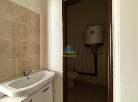 foto: 4 | Pronájem - obchodní prostor, 32 m²