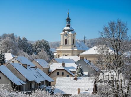 8 | Prodej - dům/vila, 249 m²
