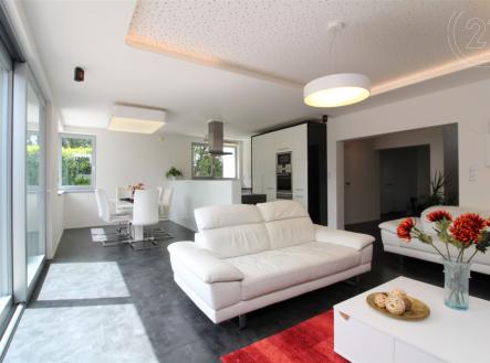 Prodej - dům/vila, 476 m²