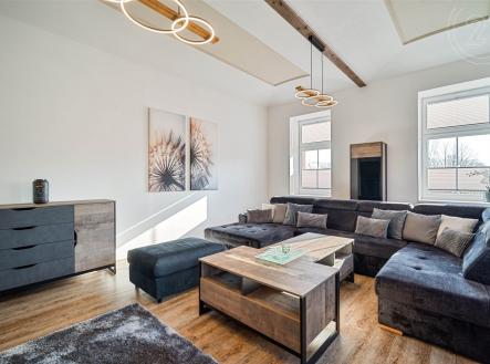 . | Prodej - nájemní dům, 715 m²