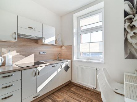 . | Prodej - nájemní dům, 715 m²