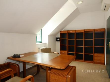 . | Pronájem - kanceláře, 16 m²