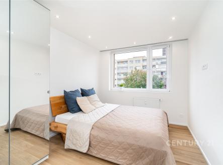 . | Prodej bytu, 3+kk, 74 m²