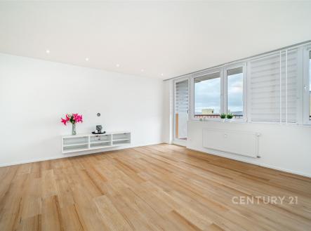 . | Prodej bytu, 3+kk, 74 m²