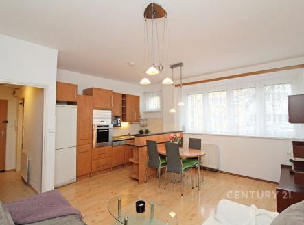 . | Pronájem bytu, 2+kk, 42 m²