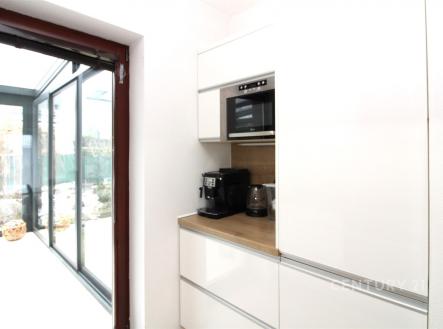 . | Prodej bytu, 3+kk, 65 m²