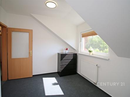 . | Pronájem - dům/vila, 143 m²