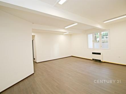 . | Pronájem - kanceláře, 146 m²