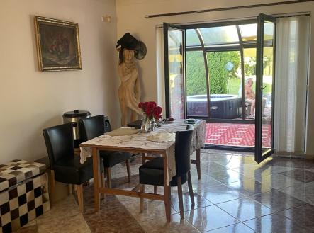 foto: 4 | Prodej - dům/vila, 198 m²