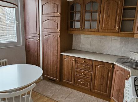 foto: 1 | Pronájem bytu, 2+1, 43 m²