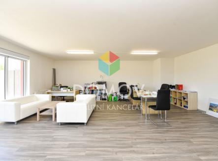 Prodej - kanceláře, 69 m²