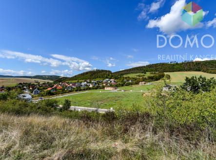 pozemek-16-1-of-1.jpg | Prodej - pozemek pro bydlení, 703 m²