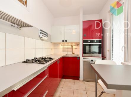 kuch. linka | Pronájem bytu, 2+1, 50 m²