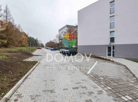 dsc-0057.jpg | Pronájem - malý objekt/garáž