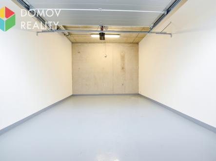 nepilova-v-4-1-of-1.jpg | Pronájem - malý objekt/garáž