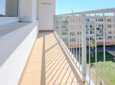 . | Pronájem bytu, 3+kk, 62 m²