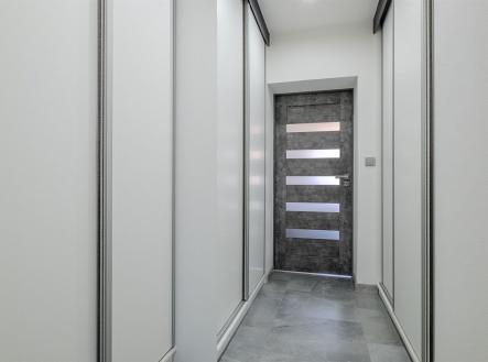 Chodba Byt 1 | Prodej - dům/vila, 197 m²