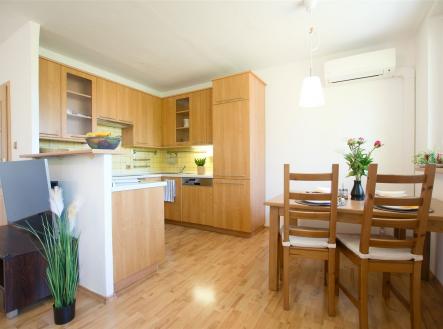 . | Pronájem bytu, 2+kk, 52 m²