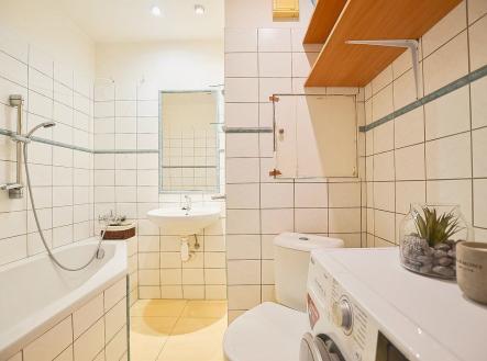 . | Prodej bytu, 1+kk, 28 m²