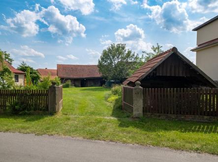 . | Prodej - pozemek pro bydlení, 1 027 m²