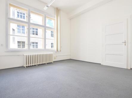 . | Pronájem - kanceláře, 12 m²