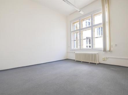 . | Pronájem - kanceláře, 12 m²