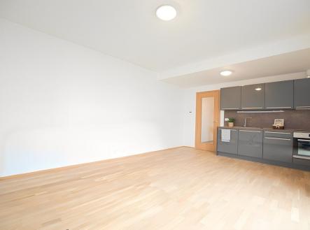 . | Pronájem bytu, 1+kk, 84 m²