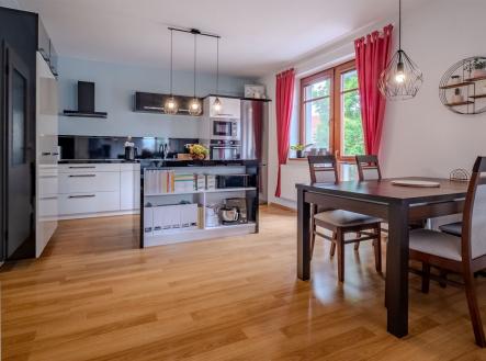 . | Prodej bytu, 3+kk, 90 m²