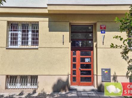. | Pronájem bytu, 1+kk, 31 m²