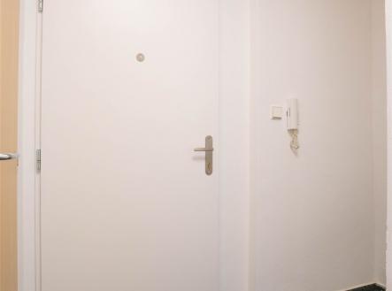 . | Pronájem bytu, 1+kk, 31 m²
