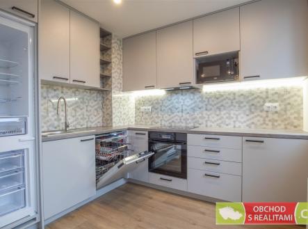 . | Pronájem bytu, 3+kk, 76 m²