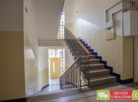 . | Pronájem bytu, 3+kk, 106 m²