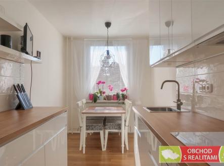 Pronájem bytu, 3+1, 70 m²