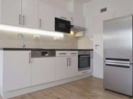 . | Pronájem bytu, 2+kk, 50 m²