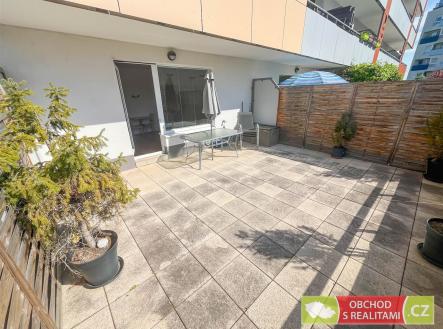 . | Pronájem bytu, 1+kk, 60 m²