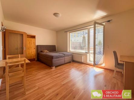 . | Pronájem bytu, 1+kk, 60 m²