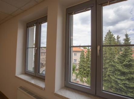 . | Pronájem - kanceláře, 17 m²