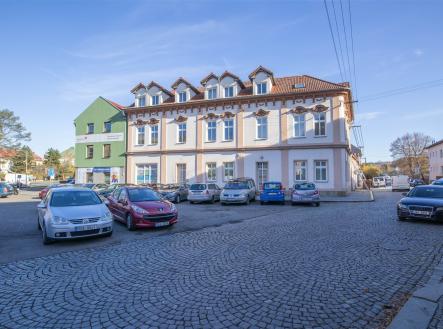 . | Prodej - nájemní dům, 612 m²