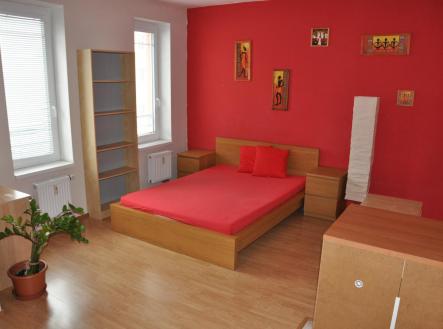 Pronájem bytu, 1+kk, 31 m² obrázek