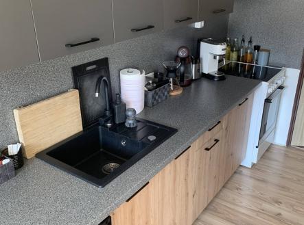 Pronájem bytu, 3+1, 75 m² obrázek