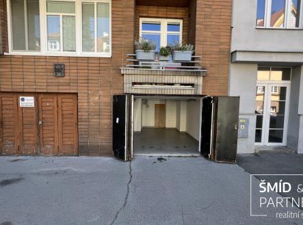 IMG_8305.jpg | Pronájem - malý objekt/garáž