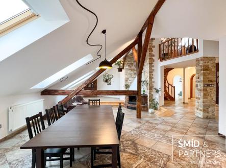 20221116-73E87F51-1BB3-428E-9B8A-A57B75B757E5_1_201_a.jpg | Prodej bytu, 5+kk, 245 m²