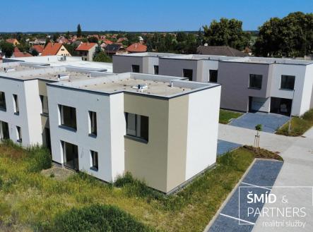 20250614-dji_fly_20250614_111156_426_1749892661676_photo_optimized (kopie).jpg | Prodej - dům/vila, 140 m²