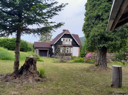 Dům | Prodej - dům/vila, 330 m²